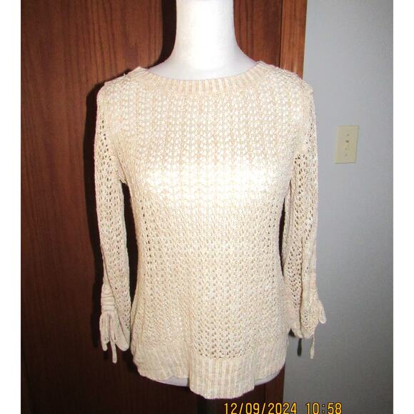 Maurices Cream Knit Top Size Small - Sheer 3/4 Sleeve - Picture 1 of 4